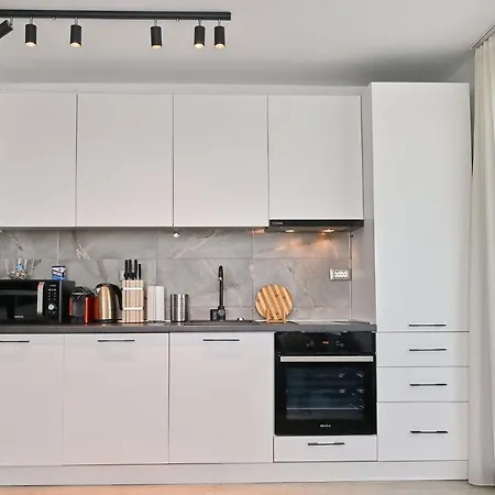 Diamond Sea View 2br - N Pools Mamaia
